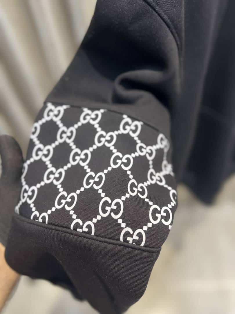 GUCC_I BLACK PREMIUM HOODIES AVAILABLE IN ULTRA PREMIUM QUALITY WITH MONOGRAM ON SLEEVES