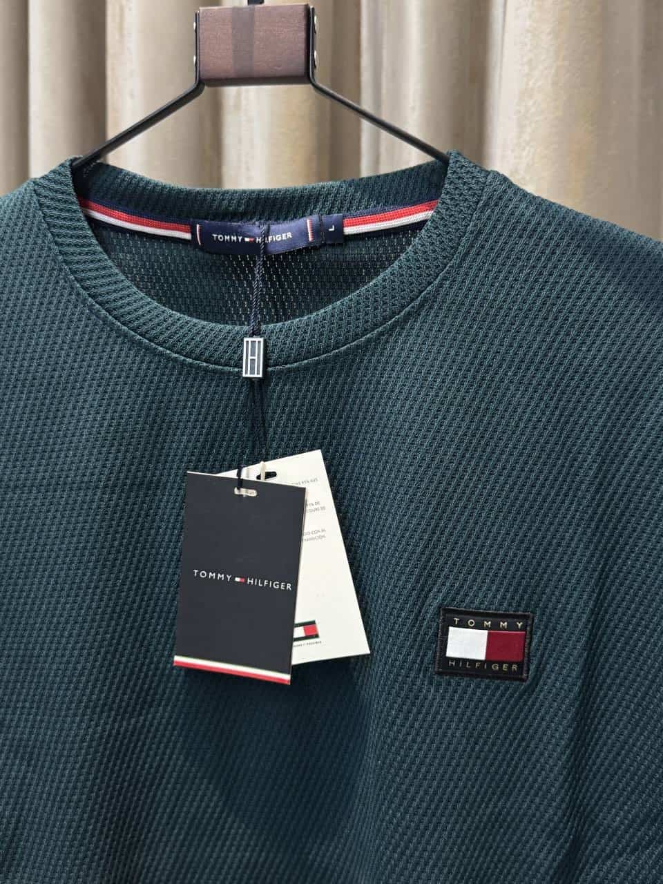 TOMMY HILFIGE_R DARK GREEN COLOUR SWEATSHIRT IN ULTRA PREMIUM QUALITY WITH BRAND PACKING