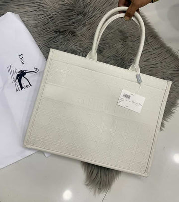 Christian_Dior_Tote_Bag_814