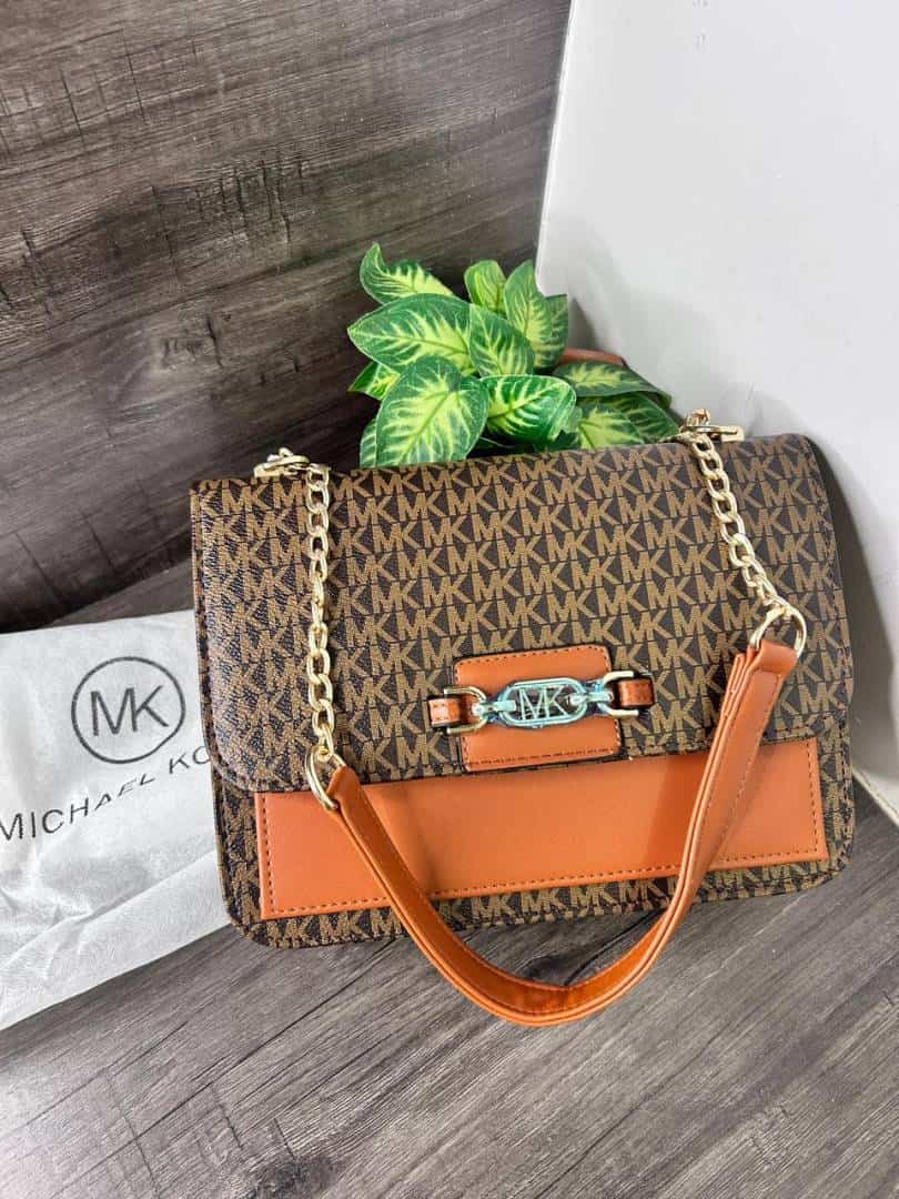 Michael_Kors_Sling_Bag_1006