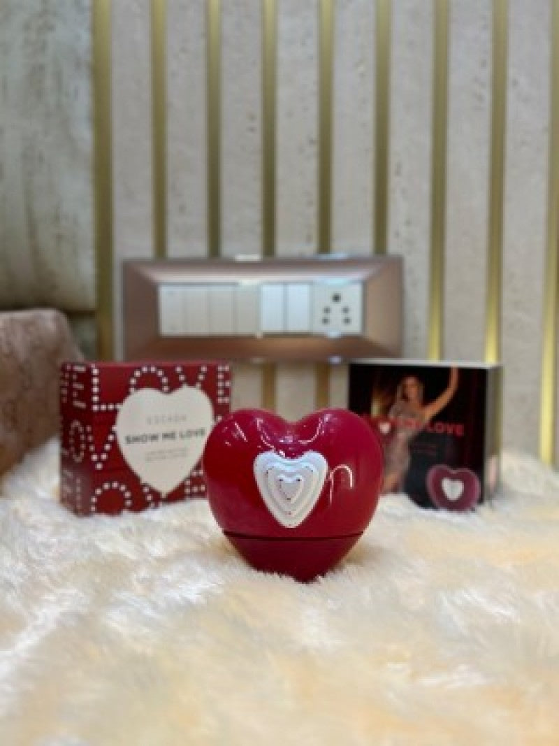 _Escada_Show_Me_Love_Limited_Edition_100ML_(435)