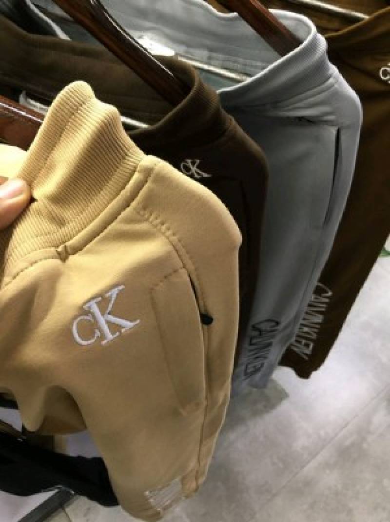 CALVIN_KLEIN_CREAM_EMBROIDERY_PRINT_IMPORTED_TRACKPANT_(953)