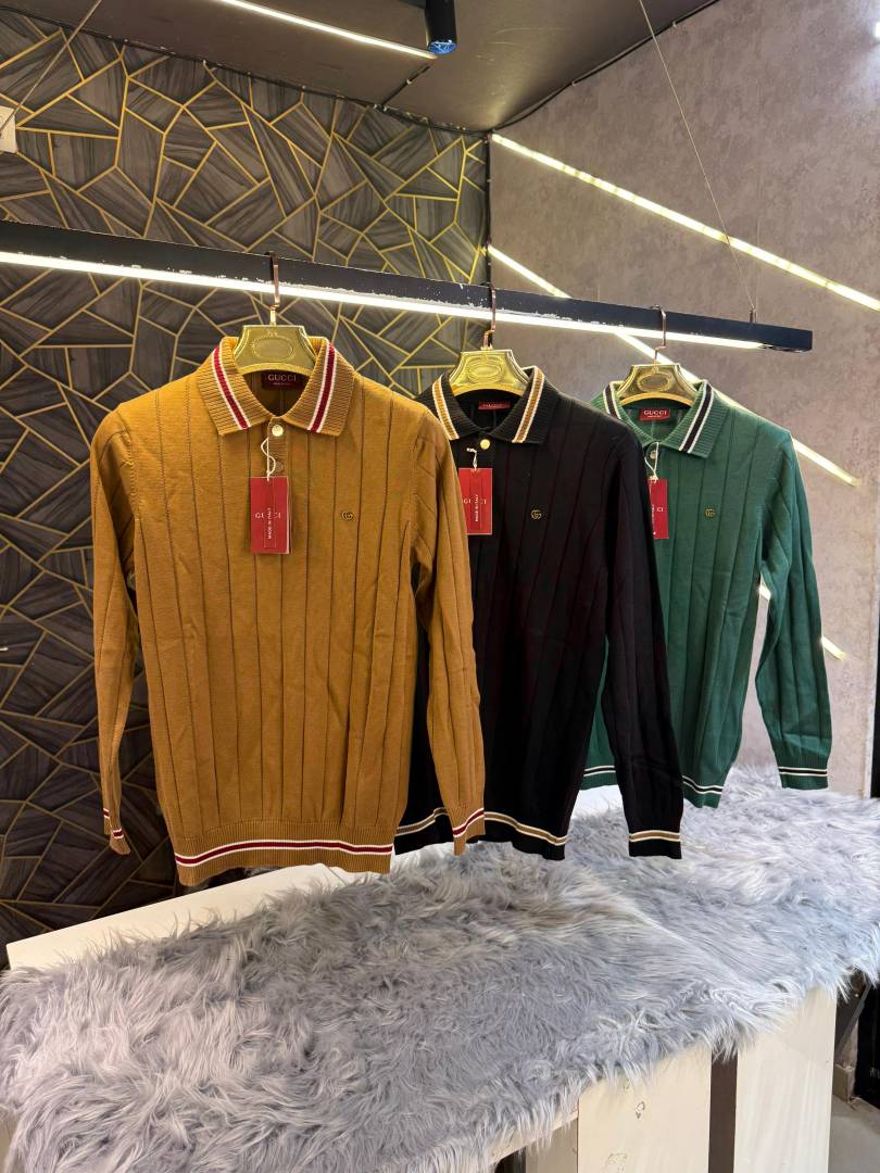 Gucci_Green_Metal_Logo_Knitted_Premium_Pull_Over_(1898)
