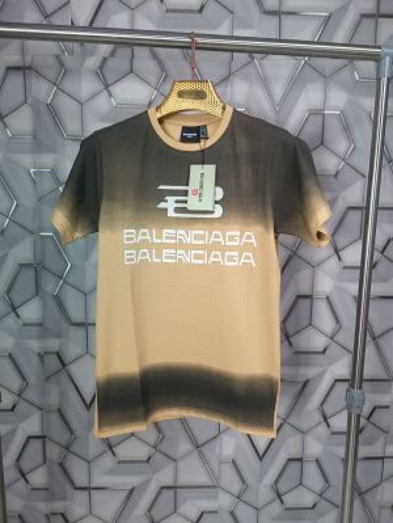 Balenciaga_Beige_Logo_Print_Premium_T-Shirt_(1652)