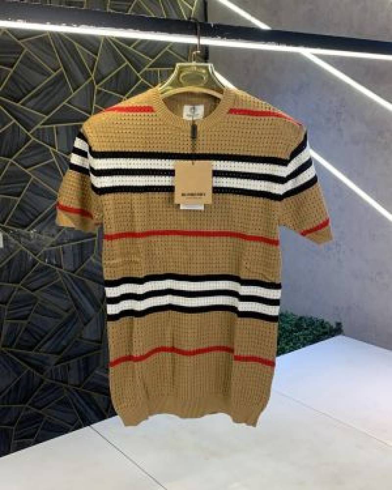 Burberry_Brown_Premium_Imported_T-Shirt_(1375)