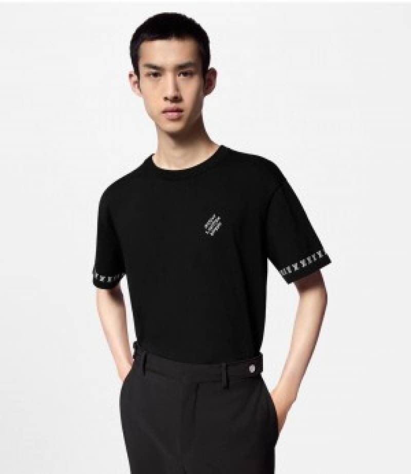 Louis_Vuitton_Beige_Monogram_Print_Imported_T-Shirt_(1352)