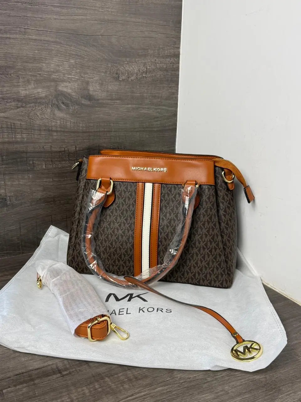 MICHAEL_KORS_Premium Quality Handbag 1064