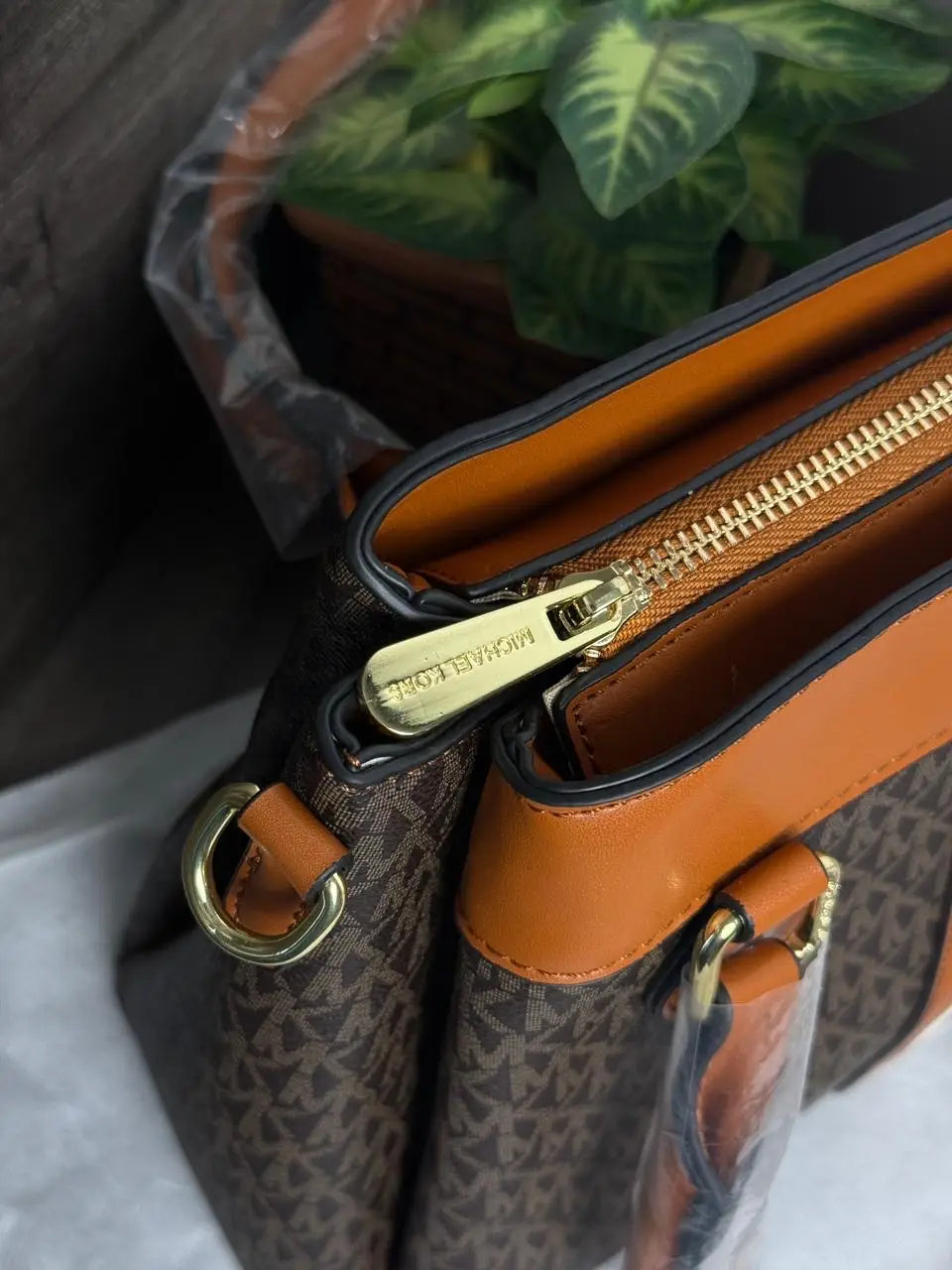 MICHAEL_KORS_Premium Quality Handbag 1064