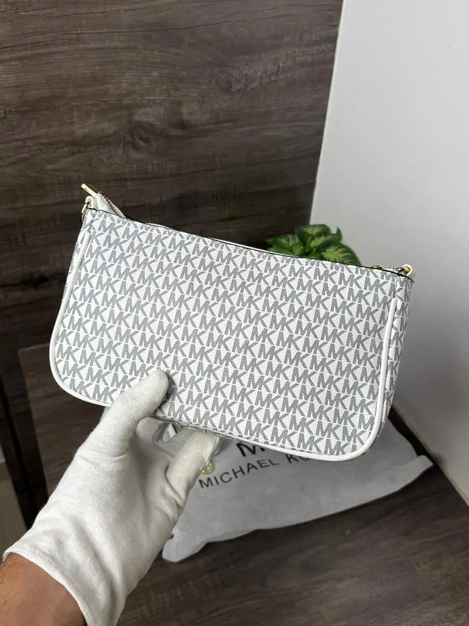 MICHAEL_KORS_Signature_Sling_Bag 1075