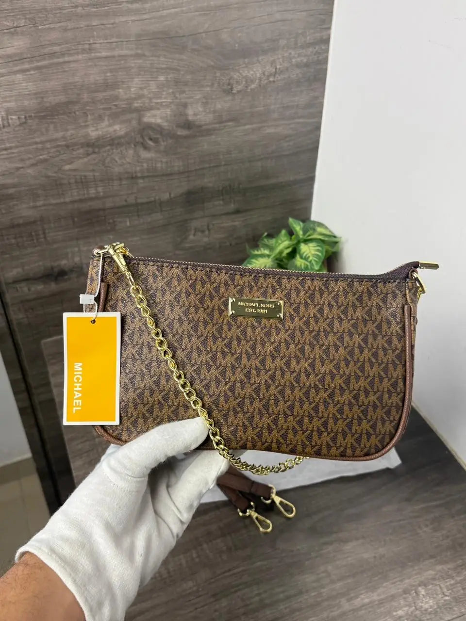 MICHAEL_KORS_Signature_Sling_Bag 1076