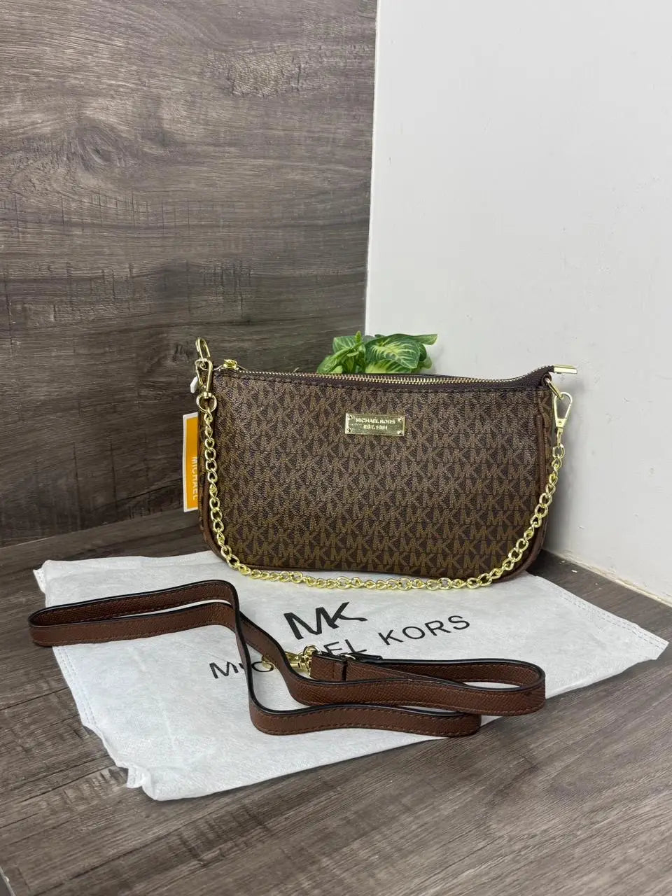 MICHAEL_KORS_Signature_Sling_Bag 1076