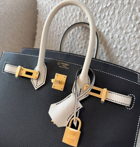 Herms_Birkin_30_Black and Craie_Togo_Hardware_Brushed_Gold3031