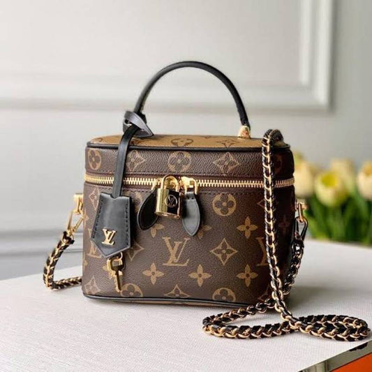 Louis_Vuitton Vanity NVPM Monogram Reverse Shoulder LV M42264