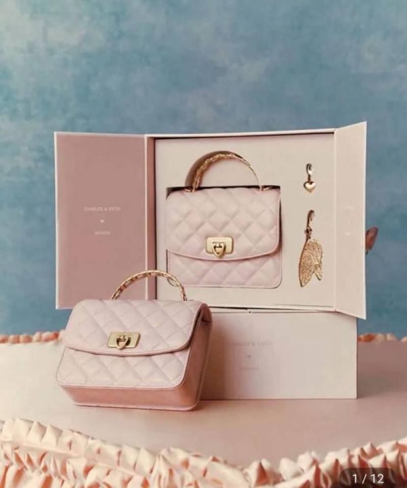 CHARLES_KEITH_Cressida.Quilted.Top.Handle.Bag.With.Bag.Charms_With_Og_Gift_BoxPink-50701608