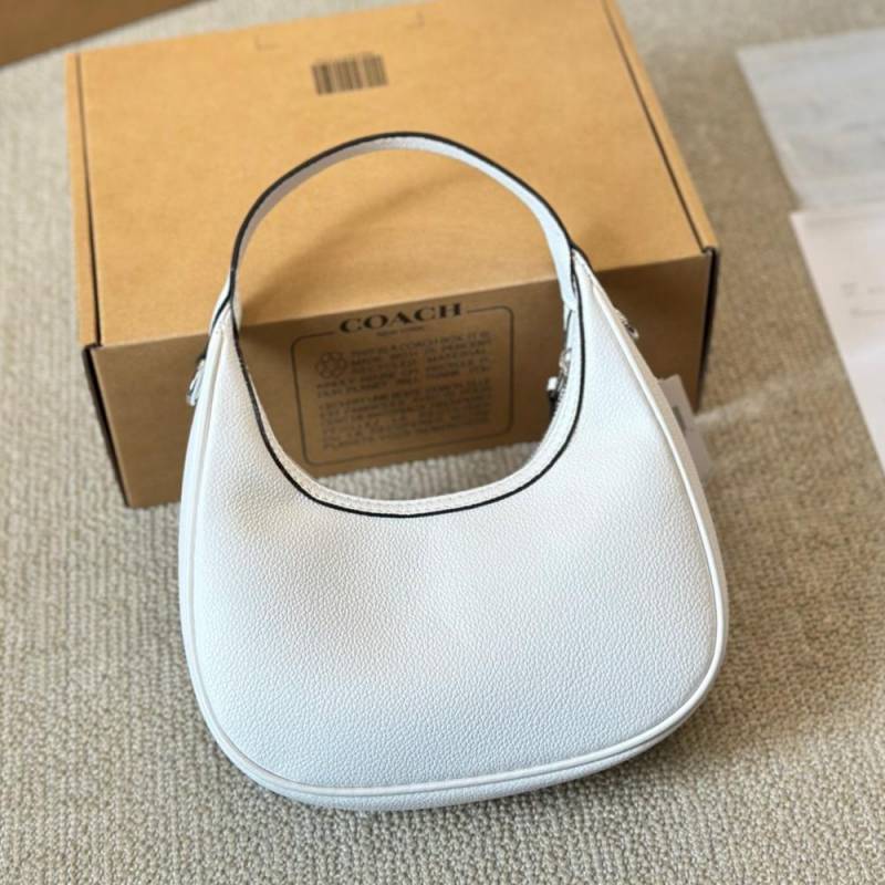 Coach_Carmen_White_Pebble_Leather_Shoulder_Bag5006