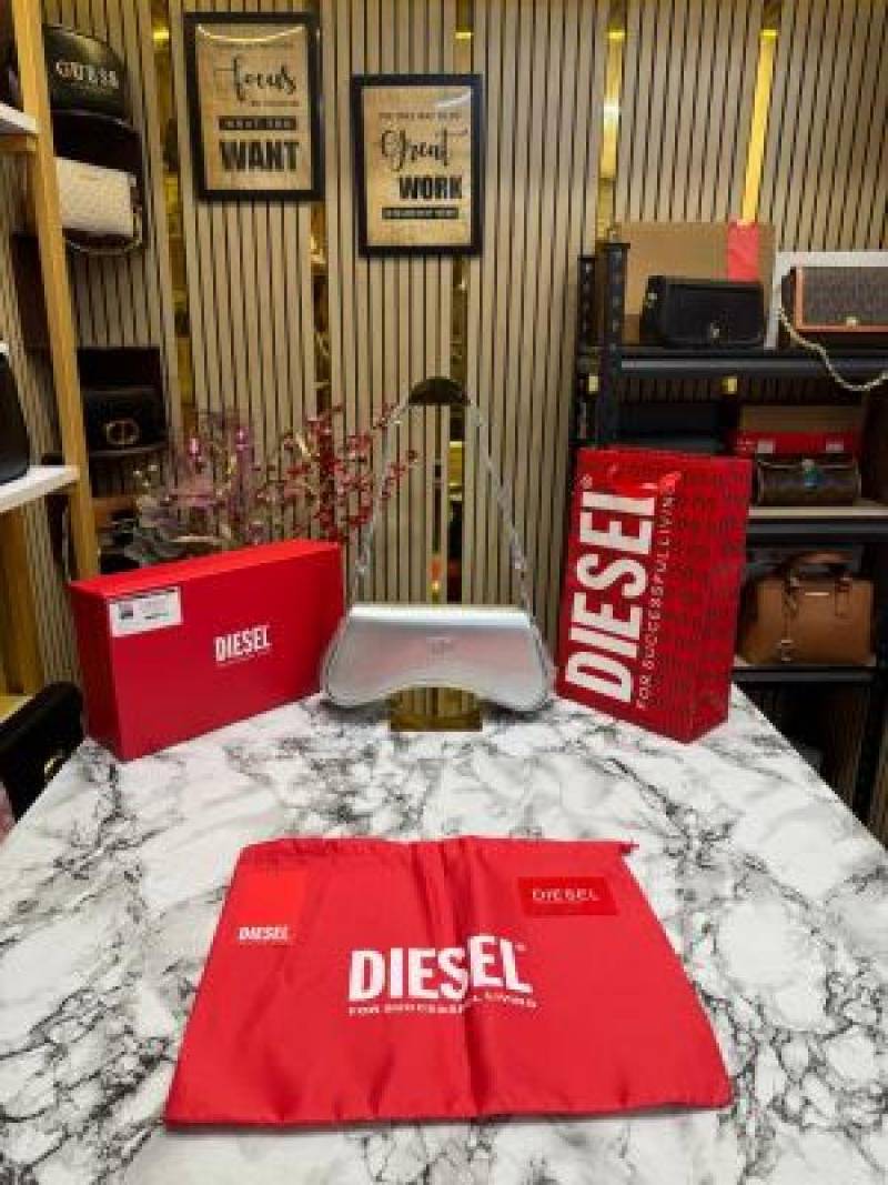 Diese_l Play Play Glossy Shoulder Bag With Box And Dust Bag Including Carry Bag