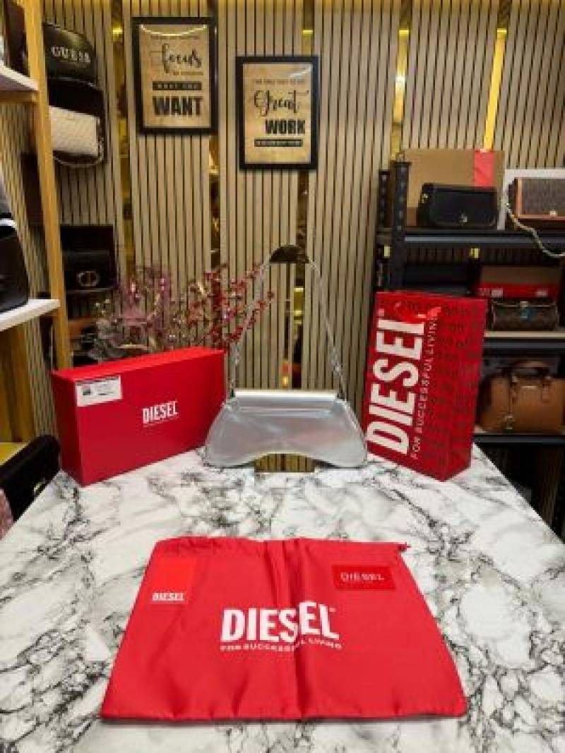Diese_l Play Play Glossy Shoulder Bag With Box And Dust Bag Including Carry Bag