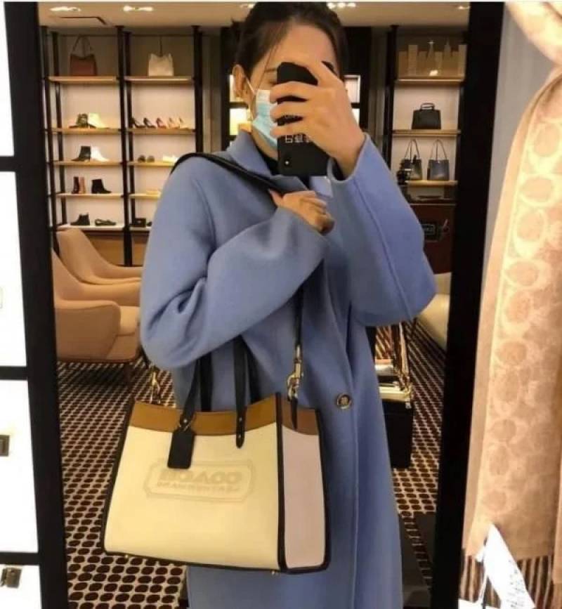 COAC.H FIELD 30 TOTE BAG WITH OG DOUBLE BOX