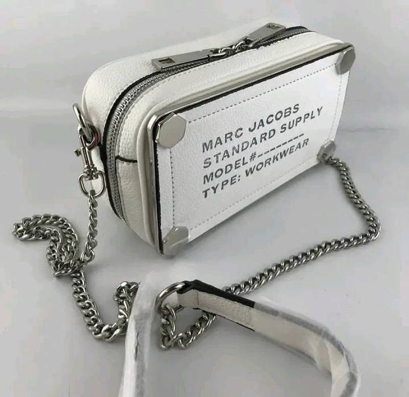 MARC JACOB SNAP SHOT SLING BAG