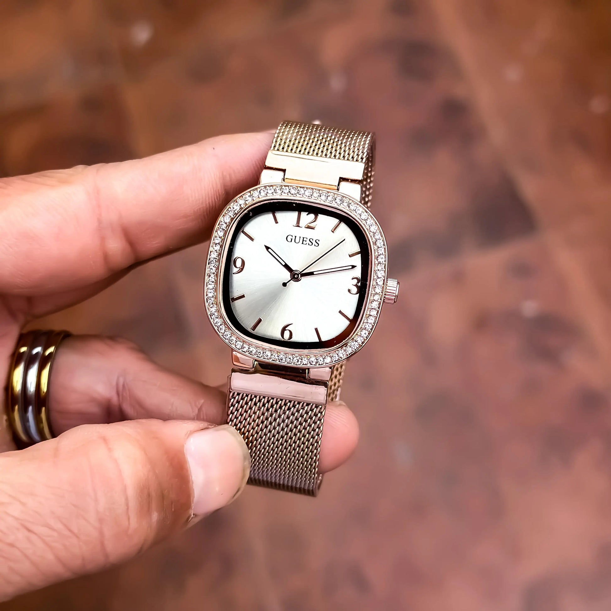 GUESS_LADIES_ROSE_WHITE