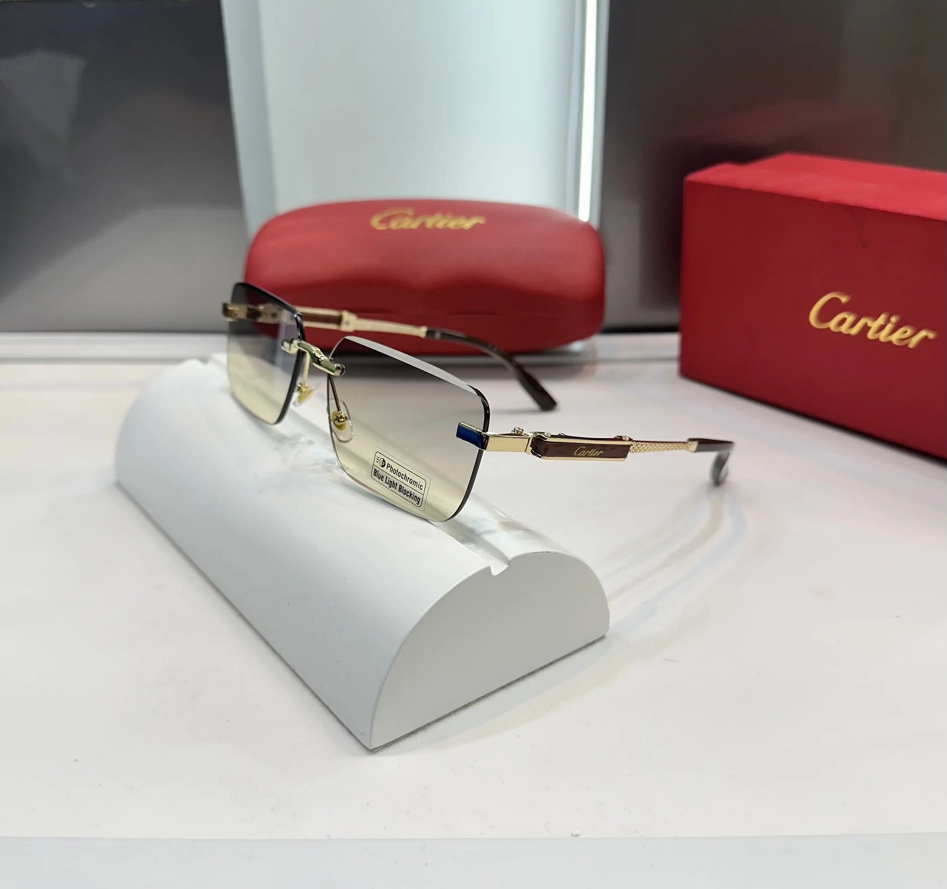 Cartie r Gold Cream Premium Shades 017