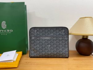 Goyard_Jouvence_PM_Toiletry_Bag_Grey_With_Dust_Cover