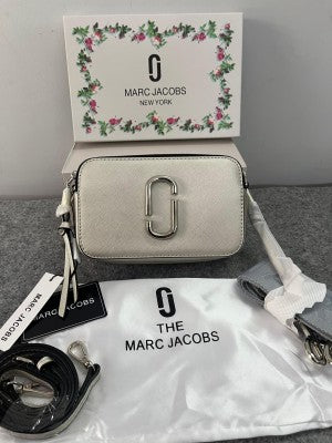 Marc Jacobs The SnapShot Camera Sling Bag With Dust Bag & OG Box (996 Silver)