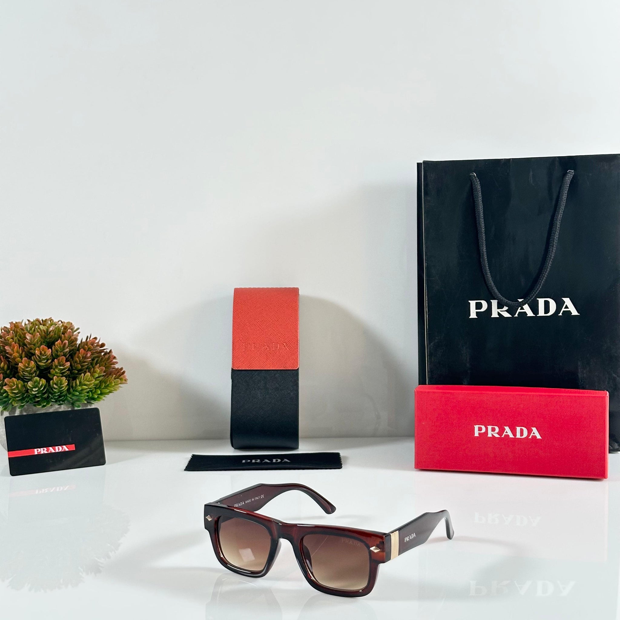 Pra/da 19 brown