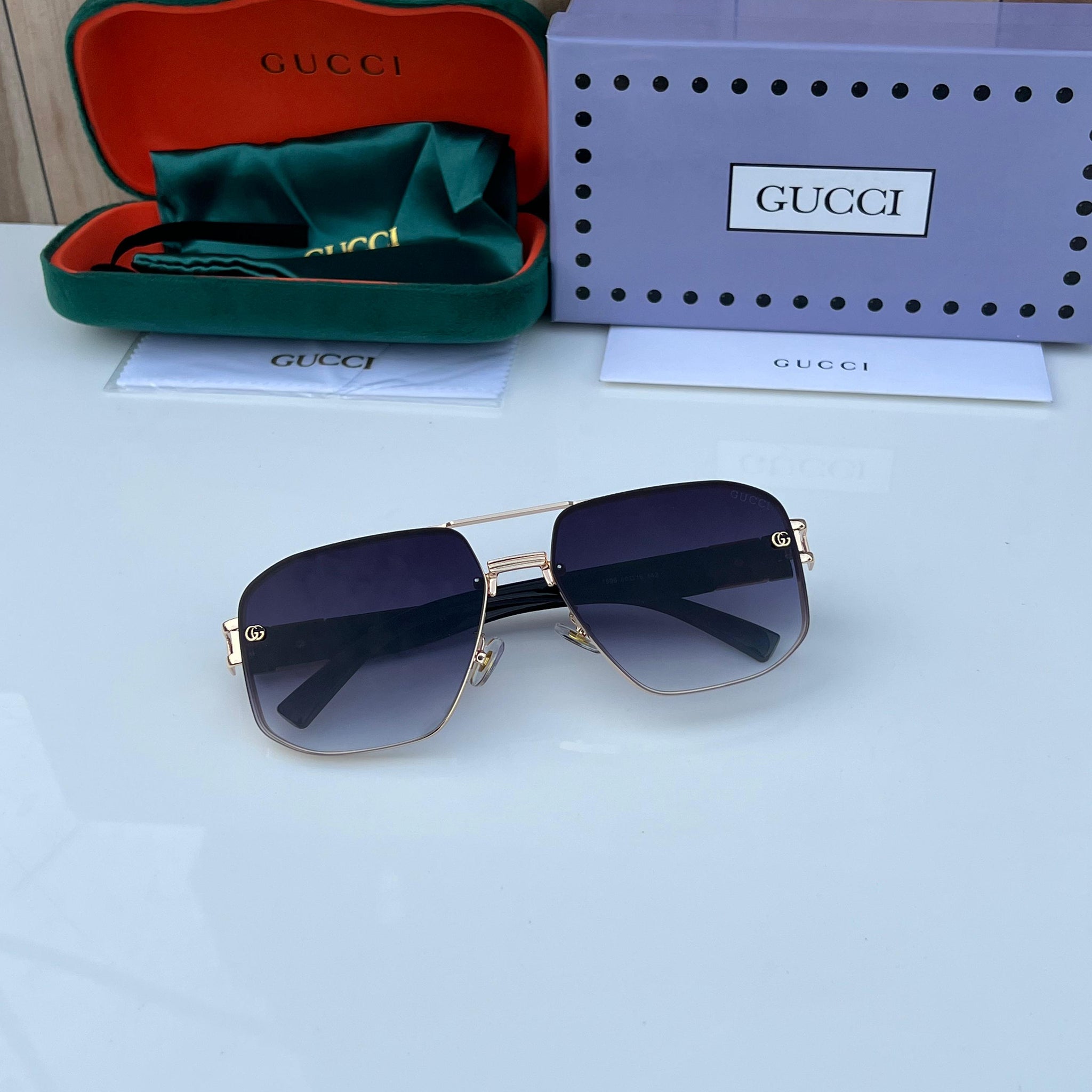 GUCC/I 1596 GOLD BLACK