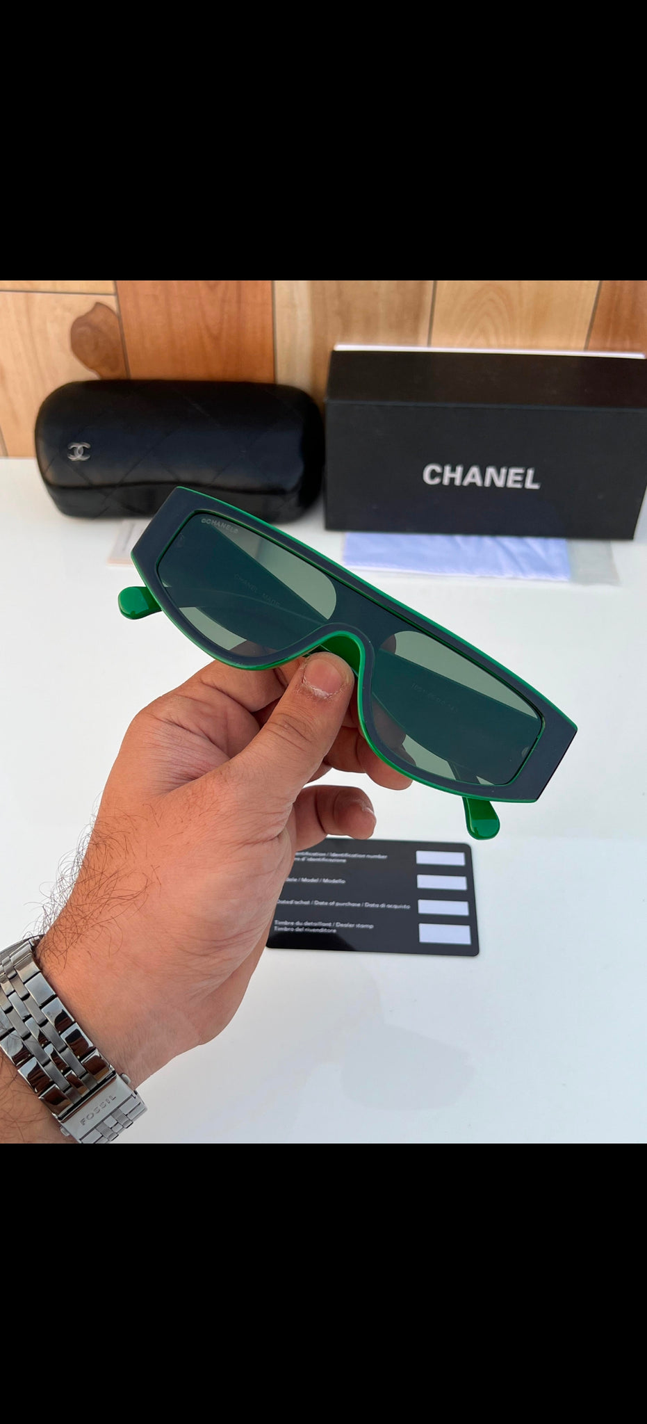 Ch/anel 1001 green black