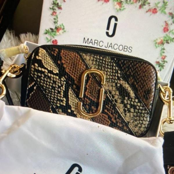 Marc/ Jacobs Snapshot Sequin silver With Box & 2 Belt